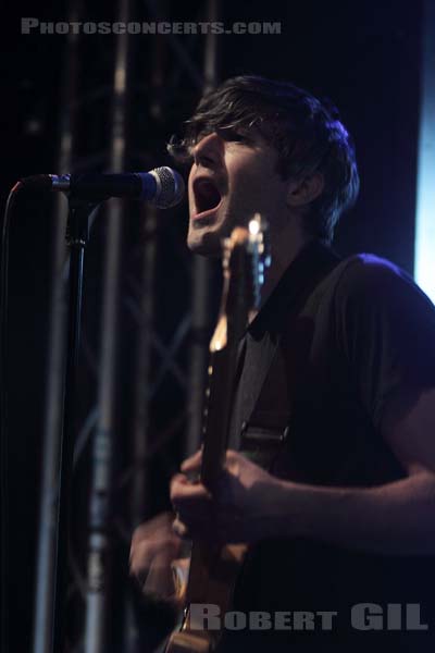 WE ARE SCIENTISTS - 2010-11-13 - PARIS - La Fleche d'Or - 